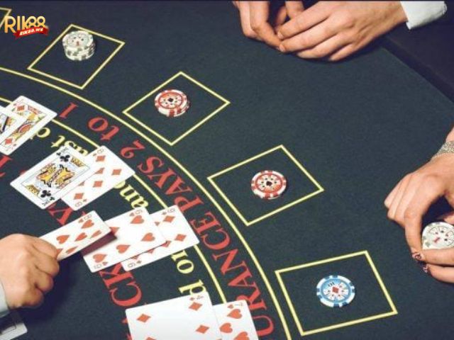 Hướng dẫn chơi Blackjack Rik88 