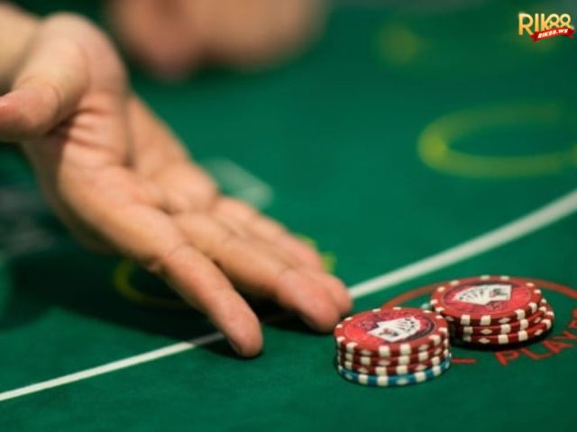 Mẹo đánh bài cào từ các chuyên gia Rik888